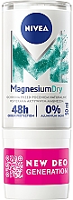 Dezodorant w kulce - NIVEA Femme Magnesium Dry Fresh Deodorant — Zdjęcie N1