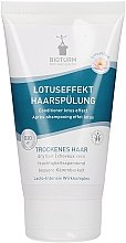 Kup Odżywka do włosów suchych i łamliwych - Bioturm Lotus Effect Conditioner Nr.18