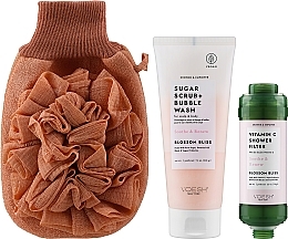 Zestaw - Voesh Complete Body Care Set Blossom Bliss (b/scrub/210g + sh/filter/70g + loofah/1pcs) — Zdjęcie N2