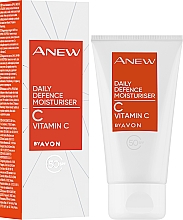 Krem do twarzy na dzień z witaminą C - Avon Anew Daily Defence Moisturises Vitamin C SPF 50 — Zdjęcie N2