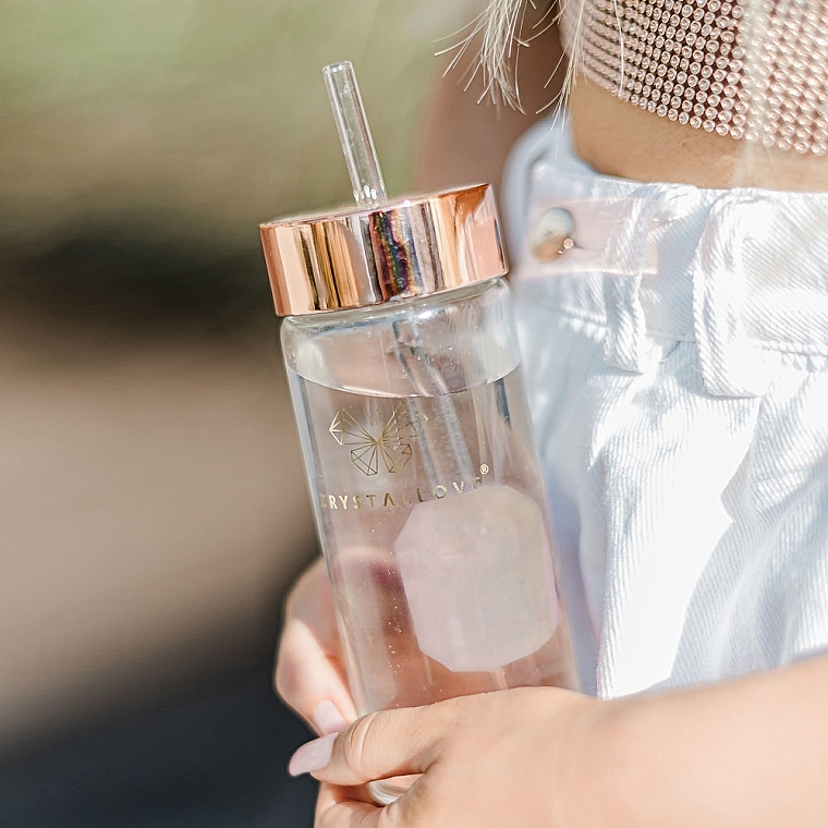 Szklana butelka na wodę z kwarcem różowym i słomką, 400 ml - Crystallove Glass Water Bottle with Pink Quartz and Straw — Zdjęcie N3