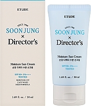 Nawilżający krem przeciwsłoneczny do twarzy - Etude House Soon Jung & Director’s Moisture Sun Cream SPF50+ PA+++ — Zdjęcie N2