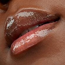 Błyszczyk do ust - Catrice Better Than Fake Lips Volume Gloss — Zdjęcie N5