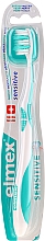 Kup Miękka szczoteczka do zębów, turkusowa - Elmex Sensitive Toothbrush Extra Soft