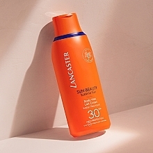 Wodoodporne mleczko do ciała z filtrem przeciwsłonecznym - Lancaster Sun Beauty Sublime Tan Body Milk SPF30 — Zdjęcie N7
