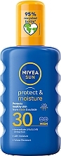 Nawilżający spray ochronny do opalania SPF 30 - NIVEA SUN Protect & Moisture Moisturising Sun Spray — Zdjęcie N1