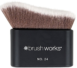 Pędzel do blendowania, №24 - Brushworks Blending Face & Body Brush — Zdjęcie N1