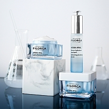 Intensywnie nawilżające i rewitalizujące serum do twarzy - Filorga Hydra-Hyal Hydrating Plumping Serum — Zdjęcie N7
