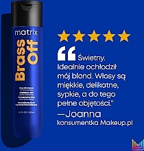 Szampon chroniący kolor włosów farbowanych - Matrix Total Results Brass Off Blue Shampoo For Brunettes — Zdjęcie N5