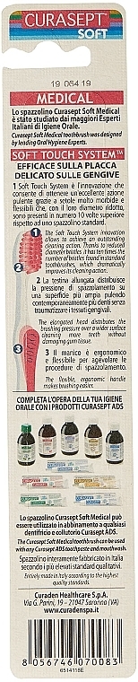 Szczoteczka do zębów Soft Medical miękka, czerwona - Curaprox Curasept Toothbrush Red — Zdjęcie N3