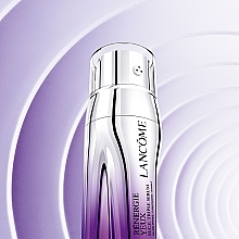 Potrójne serum przeciwstarzeniowe do skóry wokół oczu - Lancome Renergie Yeux H.C.F. Triple Serum — Zdjęcie N7