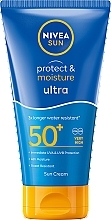 Kup Nawilżający balsam do opalania Ultra SPF 50+ - NIVEA SUN Protect&Moisture