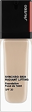 Kup PRZECENA! Liftingujący podkład do twarzy - Shiseido Synchro Skin Radiant Lifting Foundation SPF 30 *