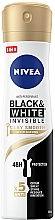 Kup Antyperspirant w sprayu przeciw białym i żółtym plamom - Nivea Black & White Invisible Silky Smooth Antyperspirant Spray 