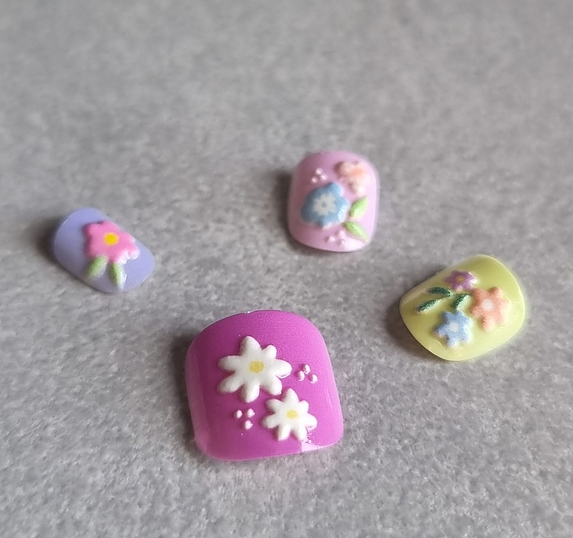 Samoprzylepne paznokcie 3D dla dzieci, 984 Kwiaty, 12 szt. - Deni Carte Tipsy Kids  — Zdjęcie N4