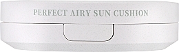 Cushion do twarzy z filtrem przeciwsłonecznym - Village 11 Factory Perfect Airy Sun Cushion SPF 50+ /PA + + + + — Zdjęcie N2