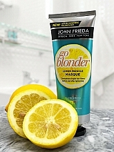 Wzmacniająca maska do włosów osłabionych rozjaśnianiem - John Frieda Sheer Blonde Go Blonder Lemon Miracle — Zdjęcie N3