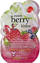 Kup Sól do kąpieli - Treaclemoon Sweet Berry Kisses Soft Bubbling Bath Salts