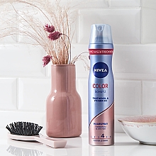 Lakier do włosów farbowanych - NIVEA Hair Care Color Protection Styling Spray — Zdjęcie N3