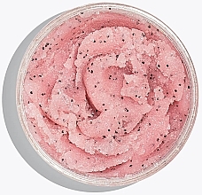 Truskawkowy peeling do ciała - Lunnitsa Strawberry Scrub — Zdjęcie N2