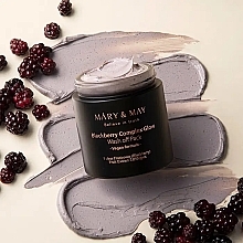 Antyoksydacyjna glinkowa maseczka do twarzy z jeżynami - Mary & May Blackberry Complex Glow Wash Off Mask — Zdjęcie N5
