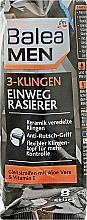 Zestaw jednorazowych maszynek do golenia z 3 ostrzami, 8 sztuk - Balea Men 3-Klingen Rasierer — Zdjęcie N1