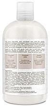 Nawilżający szampon do włosów z olejkiem kokosowym - Shea Moisture 100 % Virgin Coconut Oil Daily Hydration Shampoo — Zdjęcie N2