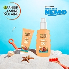 Spray z filtrem przeciwsłonecznym dla dzieci - Garnier Ambre Solaire Kids Sun Protection Spray SPF50 — Zdjęcie N8