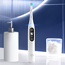 Elektryczna szczoteczka do zębów, biała - Oral-B Braun iO Series 6 — Zdjęcie N3