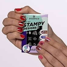 Płytki ze wzorkami do paznokci - Essence Nail Art Stampy Designs — Zdjęcie N3