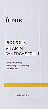 Serum witaminowe z propolisem - iUNIK Propolis Vitamin Synergy Serum (próbka) — Zdjęcie N1