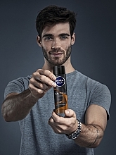 Antyperspirant w sprayu dla mężczyzn - Nivea Men Deodorant Ultra Carbon — Zdjęcie N4