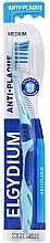 Szczoteczka do zębów, średnia twardość, niebieska - Elgydium Anti-Plaque Medium Toothbrush — Zdjęcie N1