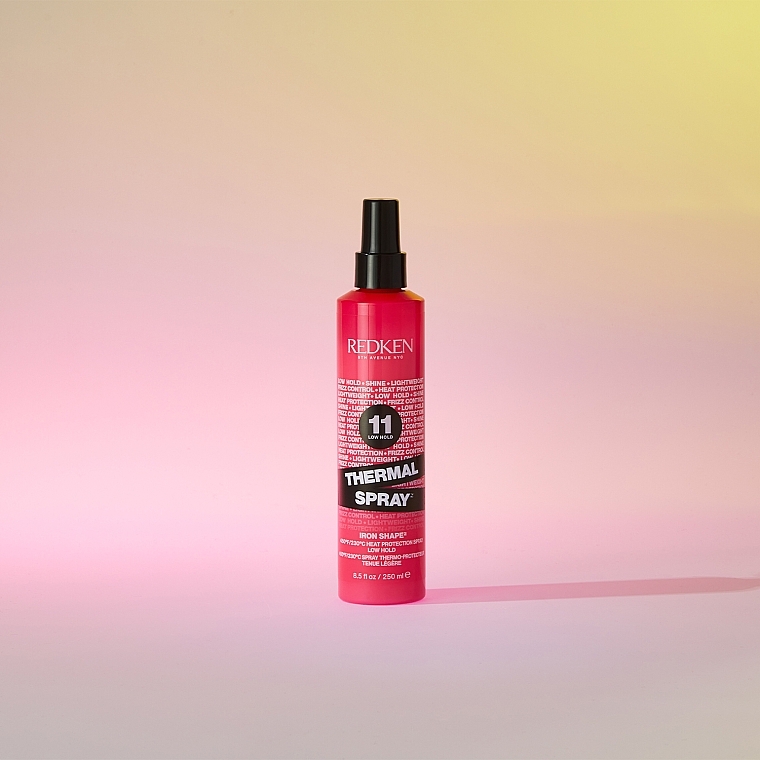 Termoochronny spray utrwalający stylizację włosów - Redken Iron Shape 11 Thermal Holding Spray — Zdjęcie N3