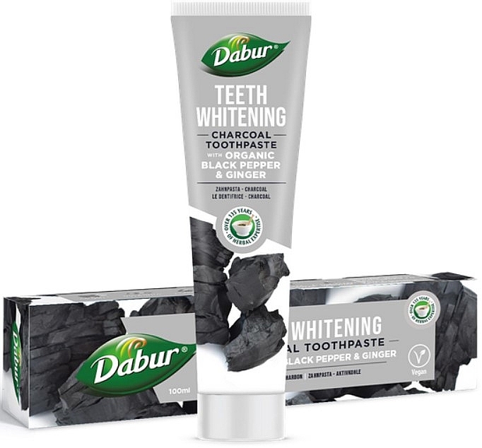 Organiczna pasta do zębów z pieprzem i imbirem - Dabur Teeth Whitening Charcoal Toothpaste — Zdjęcie N1