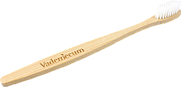 PREZENT! Bambusowa szczoteczka do zębów, biała - Vademecum Bamboo Toothbrush — Zdjęcie N2