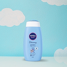 Delikatny szampon łagodzący dla dzieci i niemowląt - NIVEA BABY Mild Shampoo — Zdjęcie N2