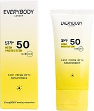 Kup Nawilżający krem przeciwsłoneczny do twarzy z niacynamidem - EveryBody Face Cream With Niacinamide SPF 50