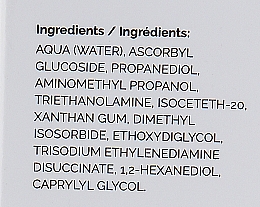 Rozjaśniające serum do twarzy z witaminą C - The Ordinary Ascorbyl Glucoside Solution 12% — Zdjęcie N4