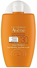 Matujący krem przeciwsłoneczny do twarzy - Avene Eau Thermale Aqua-Fluid Perfect Mat Color SPF 30 — Zdjęcie N1