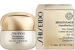 Krem na dzień - Shiseido Benefiance NutriPerfect Day Cream SPF 15 — Zdjęcie N4