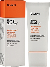 Przeciwsłoneczne mleczko do twarzy - Dr.Jart+ Every Sun Day Waterproof Sun Milk SPF50 + PA + + + + — Zdjęcie N2