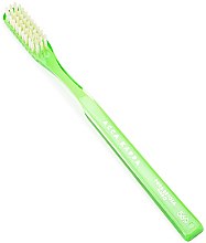 Szczoteczka do zębów, zielona - Acca Kappa Hard Pure Bristle Toothbrush Model 569 — Zdjęcie N1