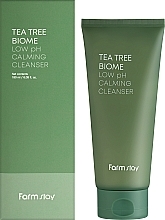 Kojący żel do mycia twarzy z ekstraktem z drzewa herbacianego - FarmStay Tea Tree Low PH Calming Cleanser — Zdjęcie N2