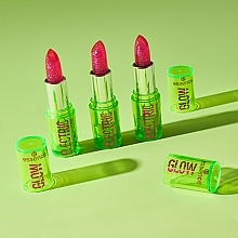 Pomadka do ust - Essence Lipstick Electric Glow Color Changing  — Zdjęcie N11