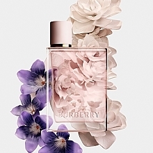 Burberry Her Petals Limited Edition - Woda perfumowana — Zdjęcie N4