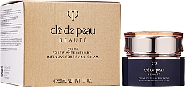 Kup PRZECENA! Intensywnie wzmacniający krem do twarzy na noc - Cle De Peau Beaute Intensive Fortifying Cream *