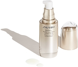 Antyoksydacyjne serum rozświetlające do twarzy - Shiseido Benefiance Wrinkle Smoothing Contour Serum — Zdjęcie N2