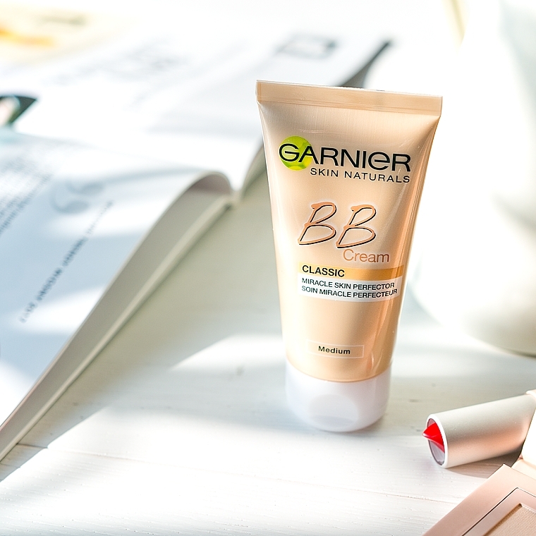 Nawilżający krem BB 5 w 1 do skóry normalnej - Garnier Skin Naturals — Zdjęcie N4