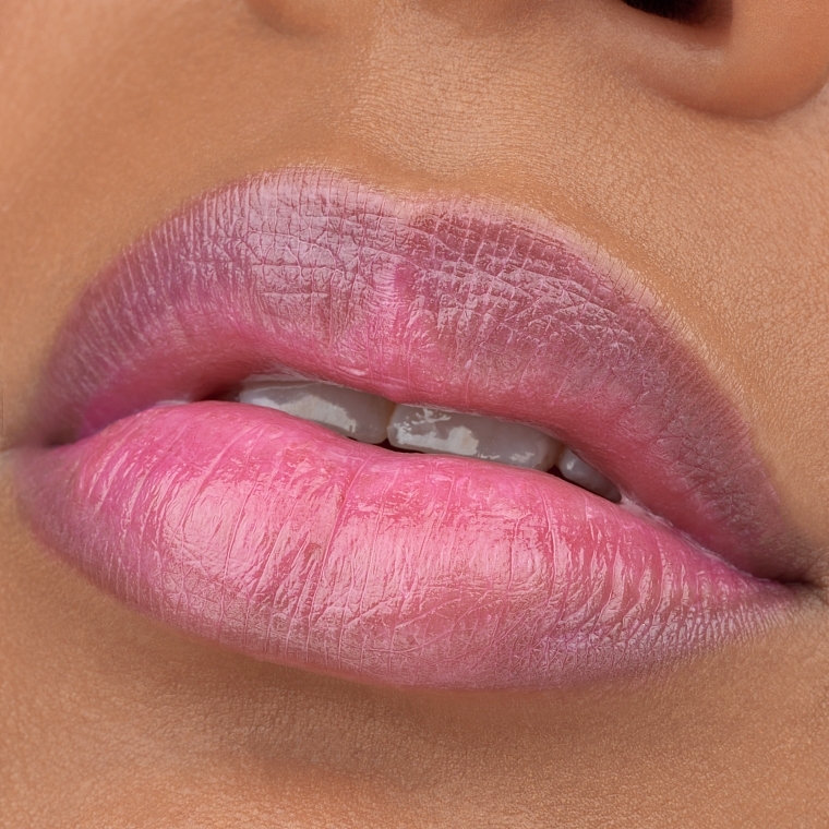 Pomadka do ust - Essence Space Glow Colour Changing Lipstick — Zdjęcie N3